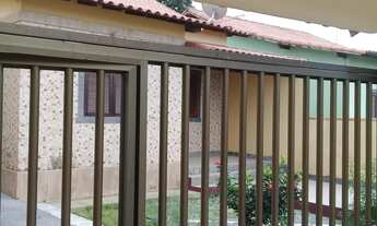 Imagem 2: Excelente casa com 02 quartos, sendo 01 suíte, sala, cozinha, banheiro, área de serviço, a