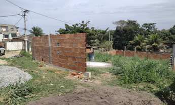 Imagem 2: Excelente terreno de Esquina todo murado, a 30 metros do asfalto com 470,00m², a 2 km do C