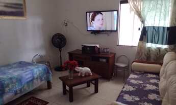 Imagem 6: Excelente casa com 02 quartos, sendo 01 suíte, ótima sala, cozinha, banheiro, área de serv