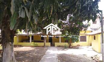 Imagem 1: Excelente casa com 02 quartos, ótima sala, cozinha, banheiro, área de serviço, varandas