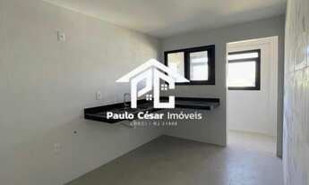 Imagem 2: Ótimo apartamento com 02 quartos, sendo 01 suíte, sala grande, varanda com vista para lago