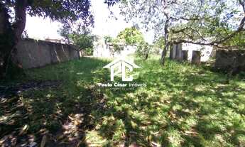 Imagem 4: Casa com 02 quartos, sala, cozinha, banheiro, área de serviço, garagem para 05 carros, ter