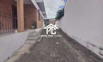 Imagem 7: Excelente casa mobiliada composta por 04 quartos, sendo 01 suíte, 02 banheiros, ótima sala