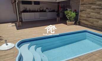 Imagem 5: Casa de Luxo à Venda em Araruama-RJ, no Bairro XV de Novembro: 3 Quartos, 3 Suítes, 2 Sala