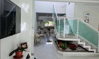 Imagem 2: Sobrado 195 m² Vila Alice 3 dormitórios 1 suite 4 vagas churrasqueira