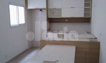 Imagem: Apartamento com móveis planejados, sacada