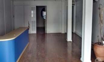 Imagem 4: Casa comercial para locação na Vila Trujillo, Sorocaba-SP: 1 sala, 4 banheiros, 5 vagas de