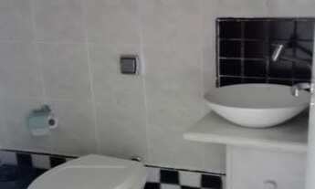 Imagem 6: Casa comercial para locação na Vila Trujillo, Sorocaba-SP: 1 sala, 4 banheiros, 5 vagas de