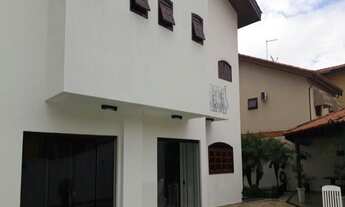 Imagem: CASA À VENDA NO CONDOMÍNIO RESIDENCIAL