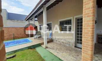 Imagem 2: Chácara à Venda em Aracoiaba da Serra-SP: 2 quartos, 2 suítes, 2 salas, 3 banheiros, 6 vag