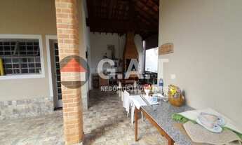 Imagem 5: Chácara à Venda em Aracoiaba da Serra-SP: 2 quartos, 2 suítes, 2 salas, 3 banheiros, 6 vag