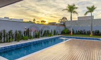 Imagem: Luxuosa Casa em Condomínio à Venda em