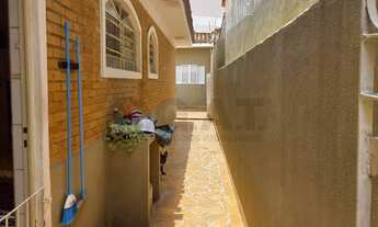 Imagem 6: Casa de 3 quartos com suíte e 2 vagas na Vila Trujillo, Sorocaba-SP: oportunidade imperdív