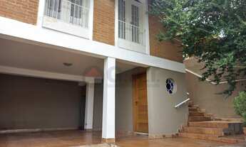 Imagem 1: Casa de 3 quartos com suíte e 2 vagas na Vila Trujillo, Sorocaba-SP: oportunidade imperdív