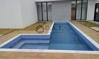 Imagem 2: Espetacular Casa em Condomínio para Locação em Votorantim-SP: 3 Quartos, 3 Suítes, 2 Salas