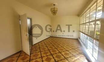 Imagem 3: Imperdível Casa à Venda em Sorocaba-SP, Vila Trujillo: 3 Quartos, 1 Suíte, 2 Salas, 3 Banh