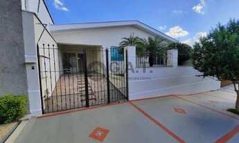 Imagem: Casa com 3 quartos, 176m², à venda em