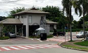 Imagem 2: Casa de Alto Padrão em Condomínio - 3 quartos, 3 suítes, 3 salas, 5 banheiros, 4 vagas na