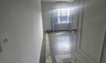 Imagem 7: Sala Comercial de Alto Padrão no Centro de Sorocaba-SP: 3 Salas, 4 Banheiros e 117m² de Ár