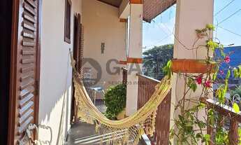 Imagem 2: Casa à venda em Sorocaba-SP, Jardim Saira: 3 quartos, 1 suíte, 2 salas, 4 banheiros, 4 vag