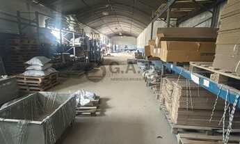 Imagem 6: Galpão Comercial para Locação em Sorocaba-SP, Bairro Ipanema do Meio: 3 Salas, 3 Banheiros