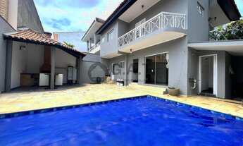 Imagem 2: Imponente residência em condomínio à venda em Sorocaba-SP, bairro Granja Olga I: 5 quartos