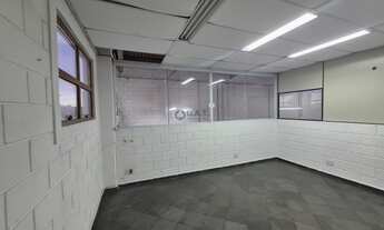 Imagem 4: Galpão Comercial para Locação em Sorocaba-SP, Jardim Leocadia - 300,00 m² de Área Disponív