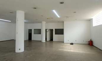 Imagem 2: Salão Comercial para Locação no Centro de Sorocaba-SP: 3 Salas, 2 Banheiros, 1 Vaga e 420m