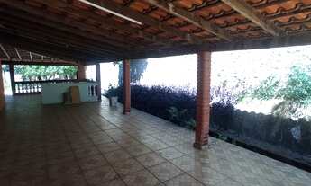 Imagem 6: Chácara de Luxo para Locação no Centro de Capela do Alto-SP: 4 Quartos, 2 Salas, 3 Banheir