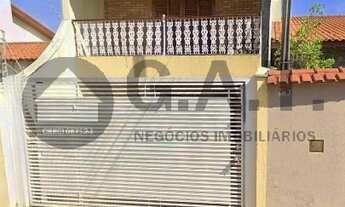 Imagem 2: Casa à venda em Sorocaba-SP, Jardim Maria do Carmo: 3 quartos, 2 suítes, 2 salas, 3 banhei