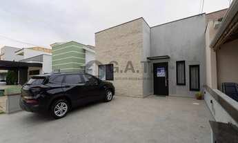 Imagem 2: Casa em Condomínio à Venda em Horto Florestal I, Sorocaba-SP: 3 Quartos, 1 Suíte, 2 Salas