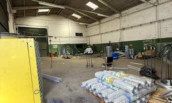 Imagem: Galpão Comercial de 300m² para Locação