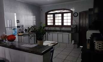 Imagem 5: Residência de Alto Padrão à Venda em Sorocaba-SP, Bairro Cidade Jardim: 4 Quartos, 2 Suíte