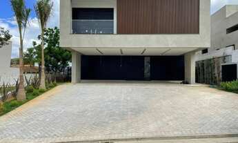 Imagem: Casa de condomínio com 4 quartos, 380m²