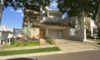 Imagem: Casa de condomínio com 4 quartos, 290m²