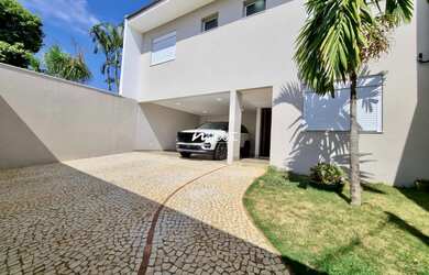 Imagem 2: Casa sobrado com quatro suítes no Bairro Jardim Karaíba