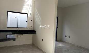 Imagem: Excelente casa recém construída com 2