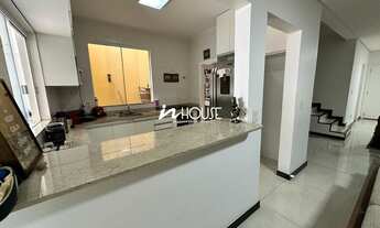 Imagem 6: Sobrado com 4 quartos sendo 2 suítes no Condomínio Village Karaíba