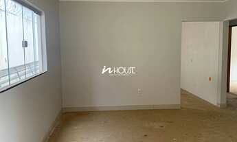 Imagem 1: Casa com 3 quartos com 1 suíte no bairro Jardim das Palmeiras 2