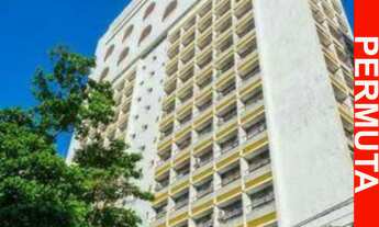 Imagem 1: Apartamento à Venda em Boa Viagem, Recife-PE: 1 Quarto, 1 Banheiro e 1 Vaga - 40,00 m² - M