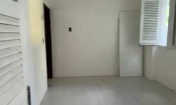 Imagem 4: Imóvel à Venda em Recife-PE: Casa de 3 Quartos em Parnamirim, com 2 Banheiros, 2 Vagas de