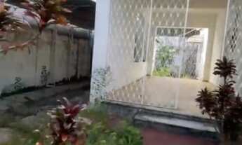 Imagem 2: Imóvel à Venda em Recife-PE: Casa de 3 Quartos em Parnamirim, com 2 Banheiros, 2 Vagas de