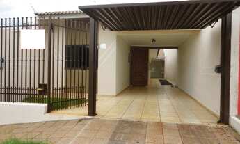 Imagem: CASA RESIDENCIAL em MARINGÁ - PR, JARDIM