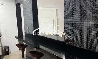 Imagem 3: 4 dormitórios, 1 suítes, 4 banheiro