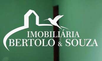 Imagem 2: 3 dormitórios, 1 suítes, 2 banheiro, 4 vagas na garagem