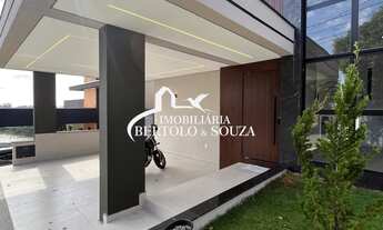 Imagem 2: 4 dormitórios, 2 suíte, 3 banheiro, 2 vagas na garagem