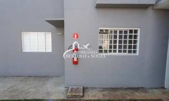 Imagem 2: 2 dormitórios, 1 banheiros, 1 vaga na garagem, 45M² de Área Construída