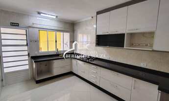 Imagem 6: 3 dormitórios, 1 suítes, 3 banheiro, 2 vagas na garagem