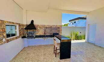 Imagem 6: Casa de Luxo à Venda em Peruíbe-SP: 4 Quartos, 4 Suítes, 3 Salas, 4 Vagas e 245m² no Jardi