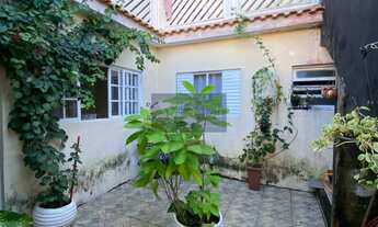 Imagem 2: Imperdível casa à venda em Itanhaém-SP, com 2 quartos, 1 suíte, sala, garagem e 165m² de á